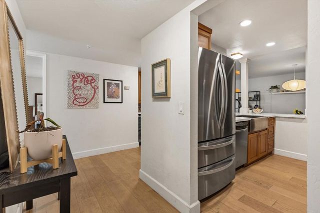 2607 Pirineos Way 103, Carlsbad, CA 92009