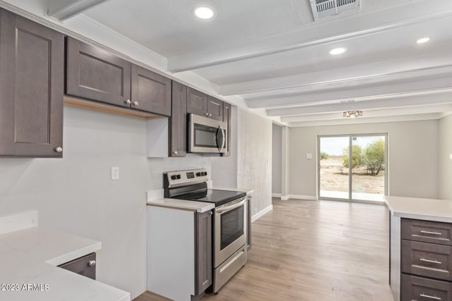 7525 W Lake Erie Drive, Casa Grande, AZ 85194