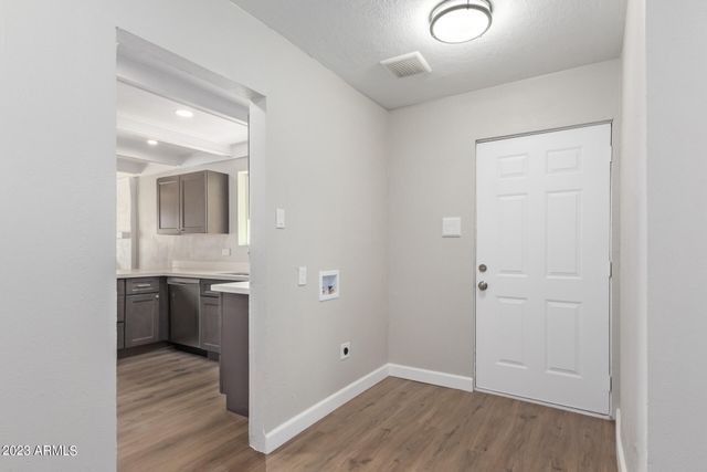 7525 W Lake Erie Drive, Casa Grande, AZ 85194