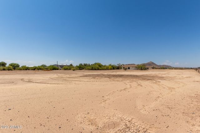 7525 W Lake Erie Drive, Casa Grande, AZ 85194
