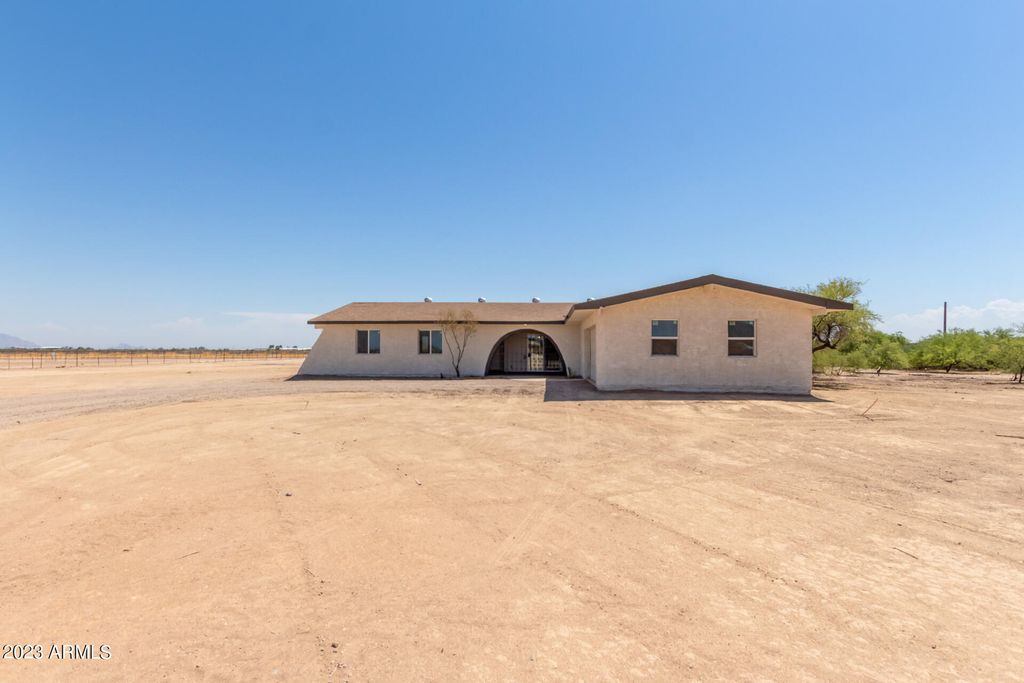 7525 W Lake Erie Drive, Casa Grande, AZ 85194