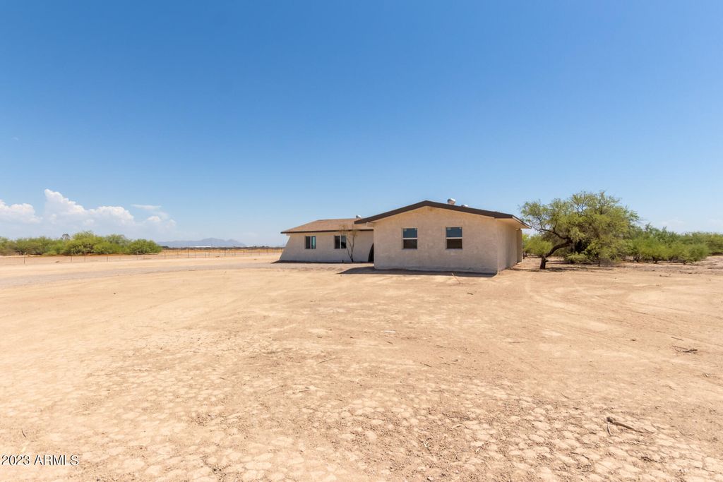 7525 W Lake Erie Drive, Casa Grande, AZ 85194 — photo 2