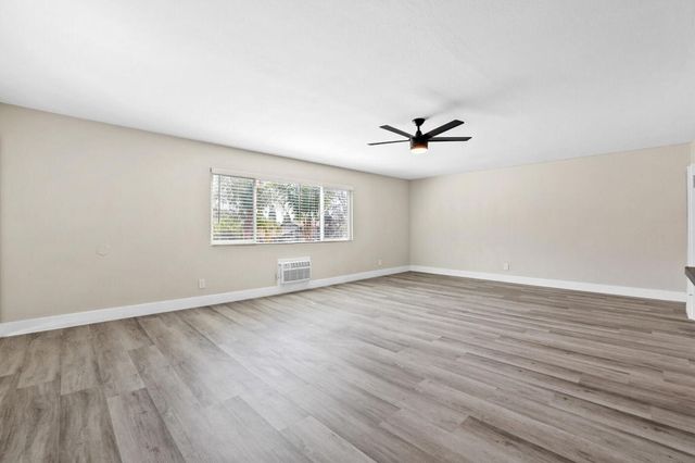 200 E Wakefield Avenue, Anaheim, CA 92802