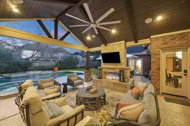 2811 Autumn Lake Drive, Katy, TX 77450