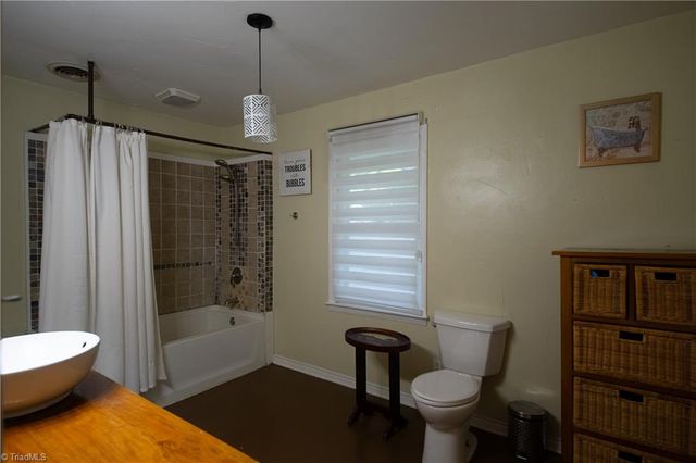 7606 Bailey Lane, Liberty, NC 27298
