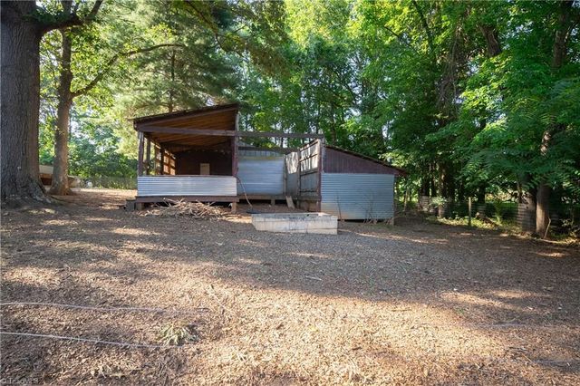 7606 Bailey Lane, Liberty, NC 27298