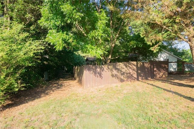 7606 Bailey Lane, Liberty, NC 27298
