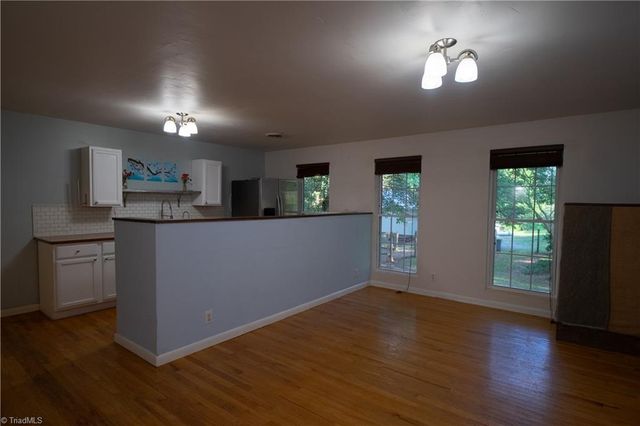 7606 Bailey Lane, Liberty, NC 27298