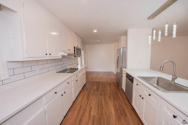 103 Oakdale Dr, Warner Robins, GA 31088