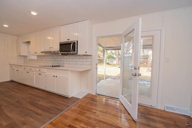 103 Oakdale Dr, Warner Robins, GA 31088