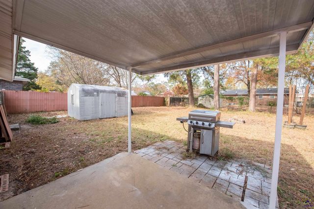 103 Oakdale Dr, Warner Robins, GA 31088