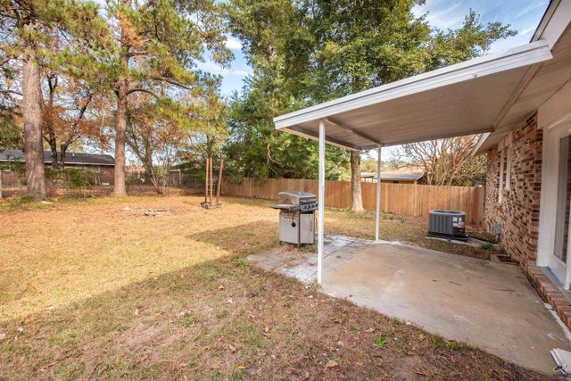 103 Oakdale Dr, Warner Robins, GA 31088