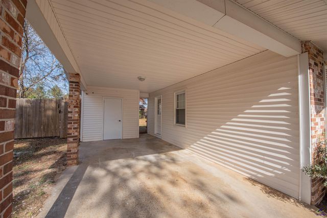 103 Oakdale Dr, Warner Robins, GA 31088