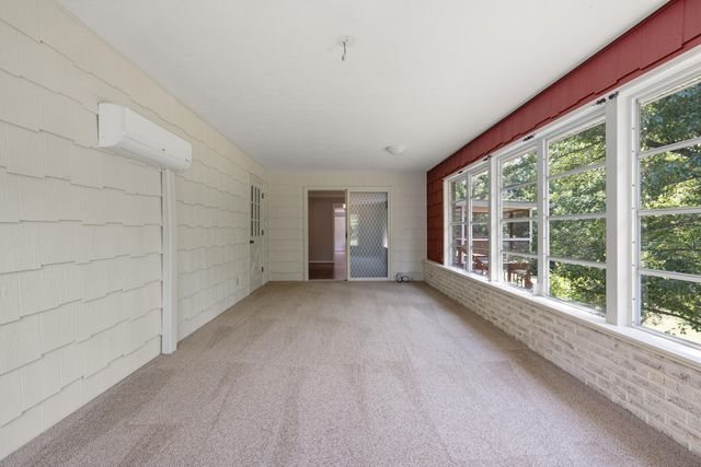 1025 Woodspoint Drive, Lawrenceburg, KY 40342