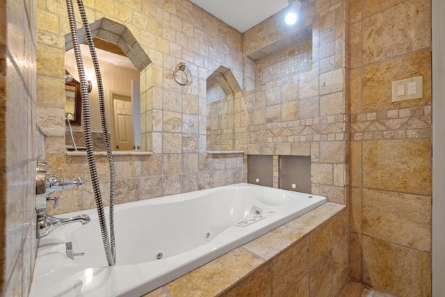 1025 Woodspoint Drive, Lawrenceburg, KY 40342