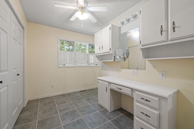 1025 Woodspoint Drive, Lawrenceburg, KY 40342