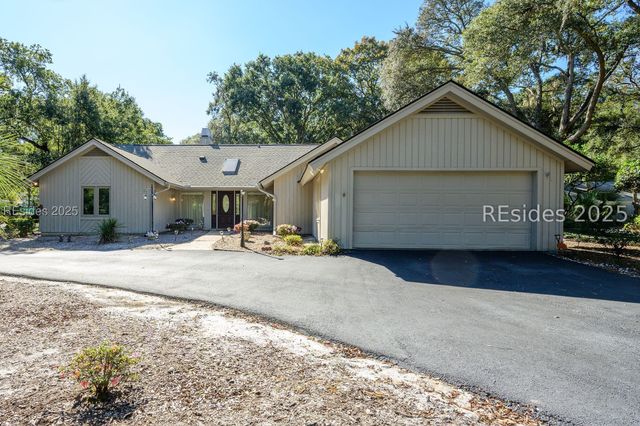 27 Barony Ln, Hilton Head Island, SC 29928