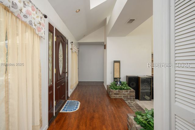 27 Barony Ln, Hilton Head Island, SC 29928