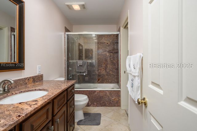 27 Barony Ln, Hilton Head Island, SC 29928