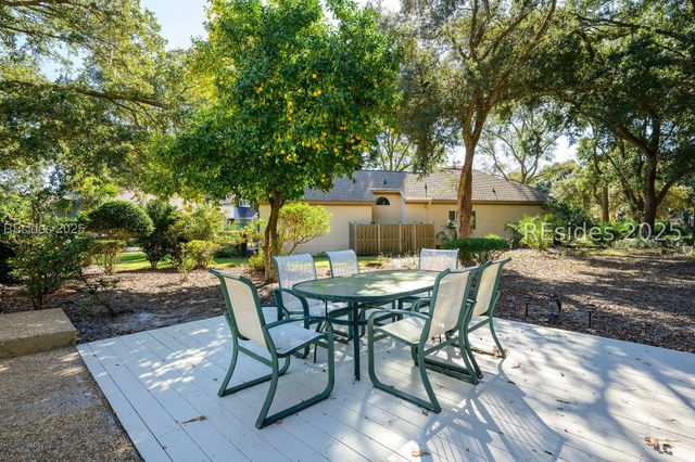 27 Barony Ln, Hilton Head Island, SC 29928