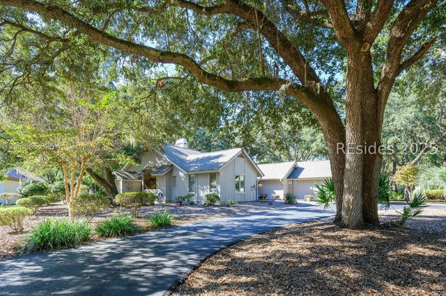 27 Barony Ln, Hilton Head Island, SC 29928