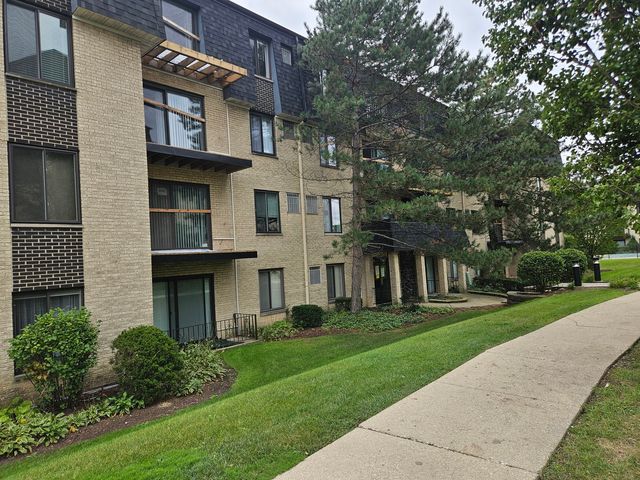 10723 5th Ave Cut Off Avenue 103, Countryside, IL 60525