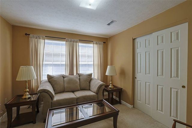 6714 Washington Circle, Middletown, OH 45005