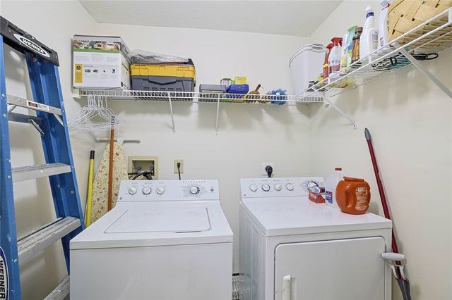 6714 Washington Circle, Middletown, OH 45005
