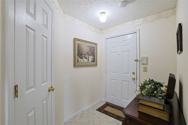 6714 Washington Circle, Middletown, OH 45005