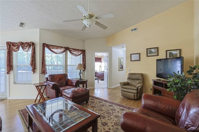 6714 Washington Circle, Middletown, OH 45005