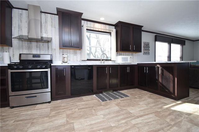 6604 Southview Point, Siren, WI 54872