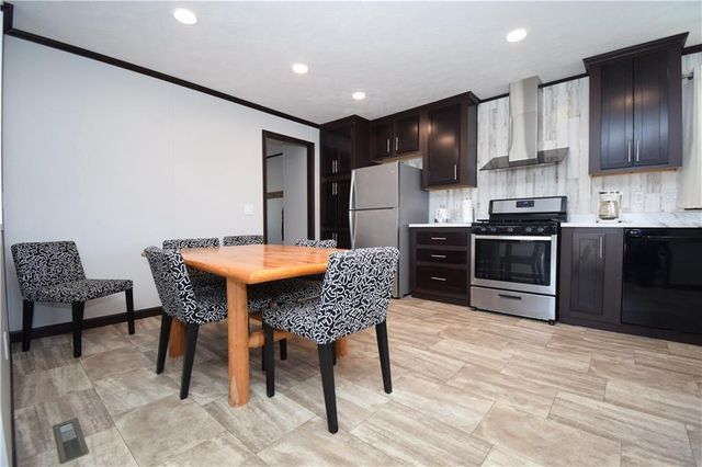 6604 Southview Point, Siren, WI 54872