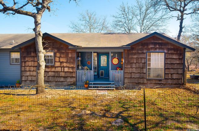 119 Post Oak Rd, La Vernia, TX 78121