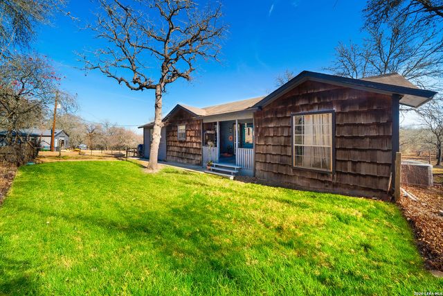 119 Post Oak Rd, La Vernia, TX 78121