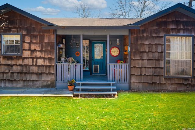 119 Post Oak Rd, La Vernia, TX 78121