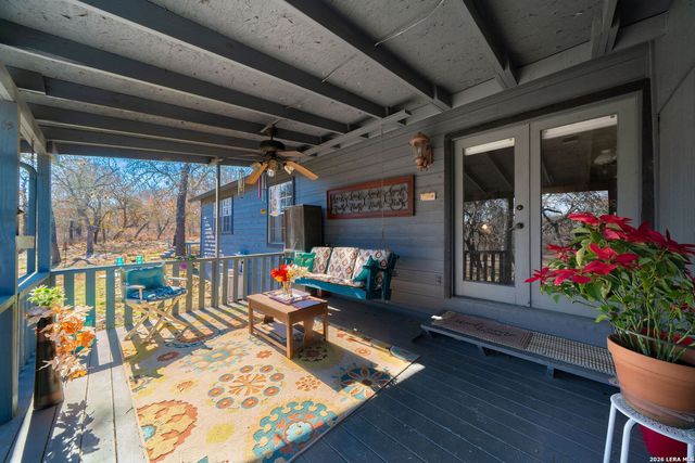 119 Post Oak Rd, La Vernia, TX 78121