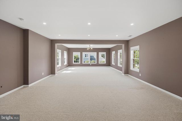 11701 TOWN GREEN RD, Bristow, VA 20136