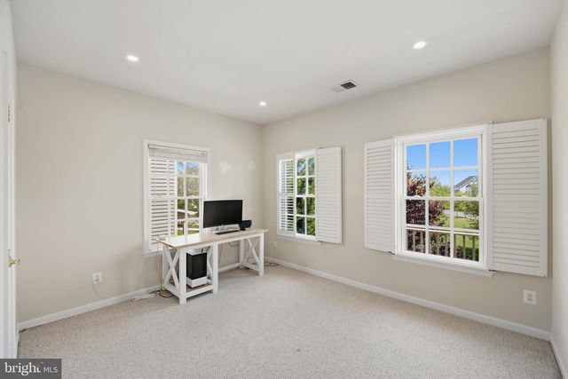 11701 TOWN GREEN RD, Bristow, VA 20136