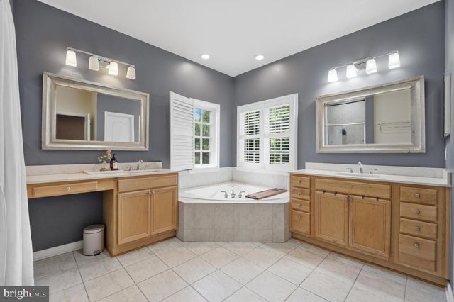 11701 TOWN GREEN RD, Bristow, VA 20136