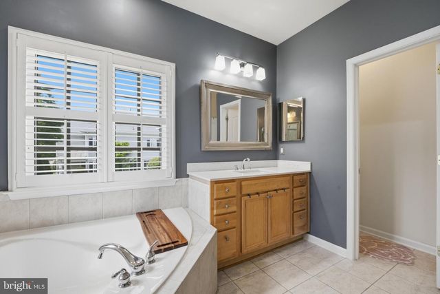 11701 TOWN GREEN RD, Bristow, VA 20136