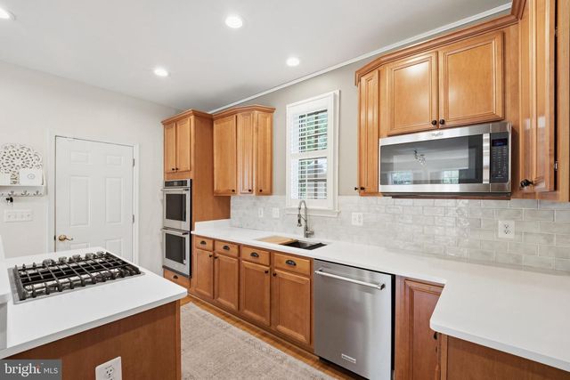 11701 TOWN GREEN RD, Bristow, VA 20136