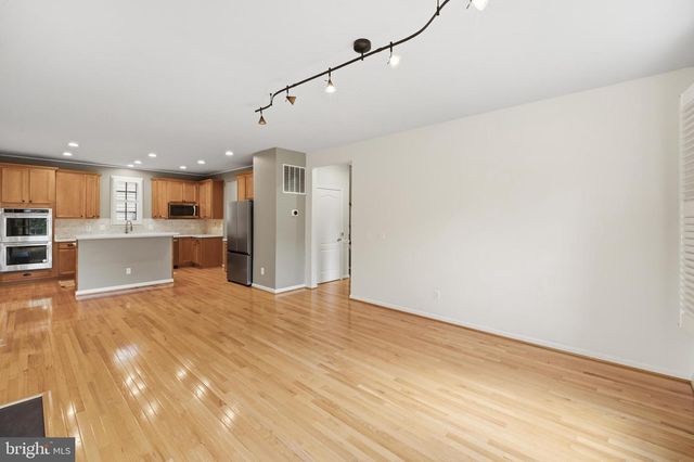11701 TOWN GREEN RD, Bristow, VA 20136
