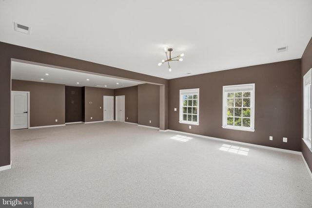11701 TOWN GREEN RD, Bristow, VA 20136