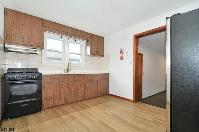 212 W Morris Ave, Linden City, NJ 07036