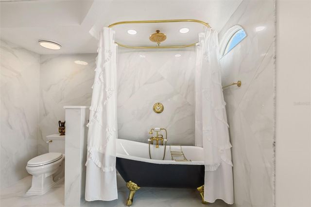 2115 ALEXIS COURT, Tarpon Springs, FL 34689