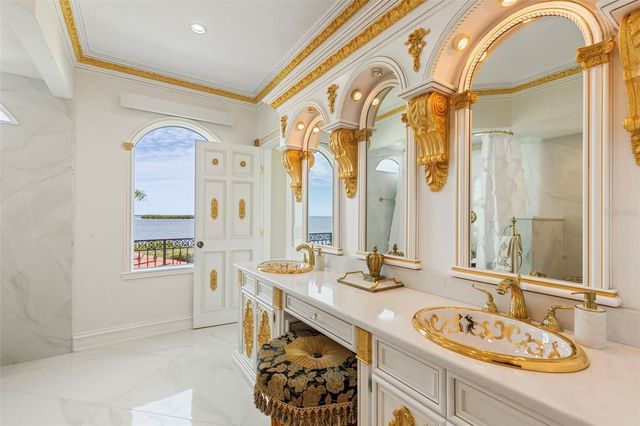 2115 ALEXIS COURT, Tarpon Springs, FL 34689