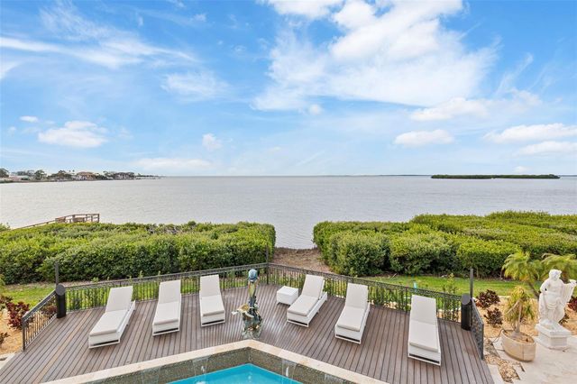 2115 ALEXIS COURT, Tarpon Springs, FL 34689