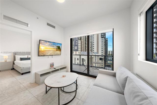 239 SW 9th St 1202, Miami, FL 33130