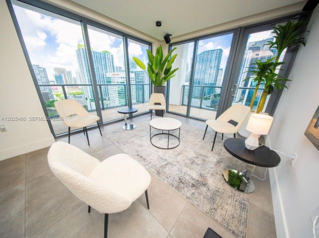 239 SW 9th St 1202, Miami, FL 33130