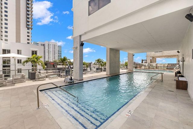 239 SW 9th St 1202, Miami, FL 33130